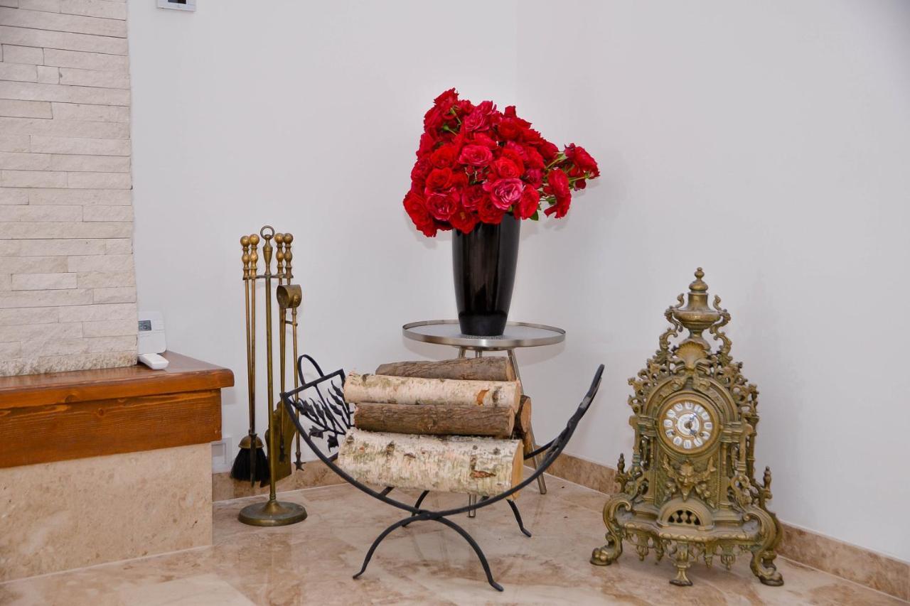 Boutique Damiani Hotel Sibiu Bagian luar foto
