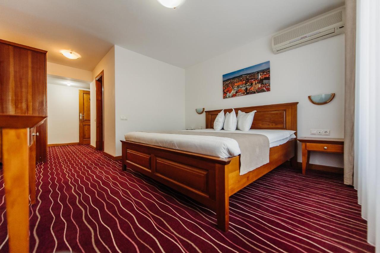 Boutique Damiani Hotel Sibiu Bagian luar foto