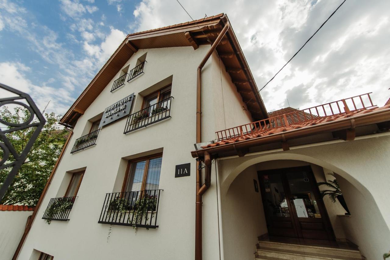 Boutique Damiani Hotel Sibiu Bagian luar foto