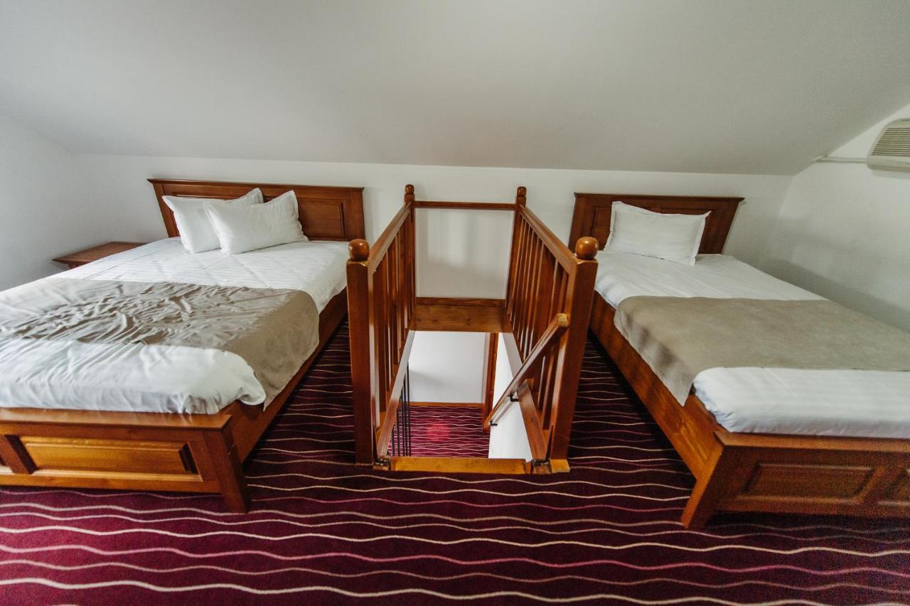 Boutique Damiani Hotel Sibiu Bagian luar foto
